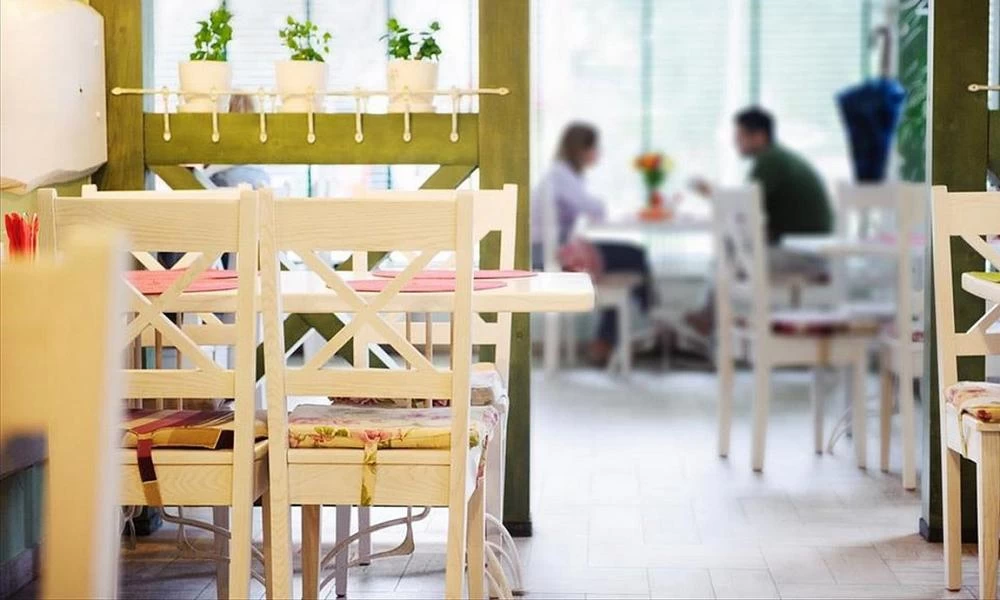 Επιστροφή στην κανονικότητα σε πέντε βήματα: Όλες οι δραστηριότητες που επανεκκινούν έως την 1η Ιουλίου